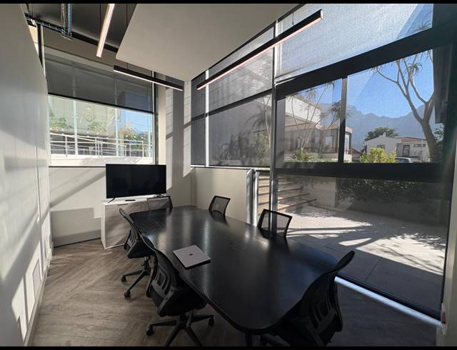 290M² OFFICE TO LET IN CLAREMONT